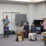 イントロクイズ(司会進行)