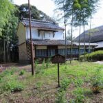 穂積家裏側（衣装蔵）