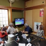 魚天坊にてドジャース戦のハイライトを観戦（リラックスし過ぎ？）