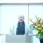 相撲甚句の披露　相撲甚句(すもうじんく)とは、邦楽(甚句)の一種。大相撲の花相撲や巡業などで披露される七五調の囃子歌である。節回しは同じであるが、曲数としては50曲程、歌詞を変えて歌われることも有り、その場合の曲数はもっと増えるとのこと